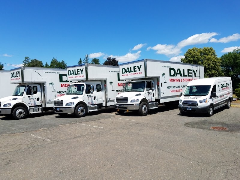 Daley Moving logo