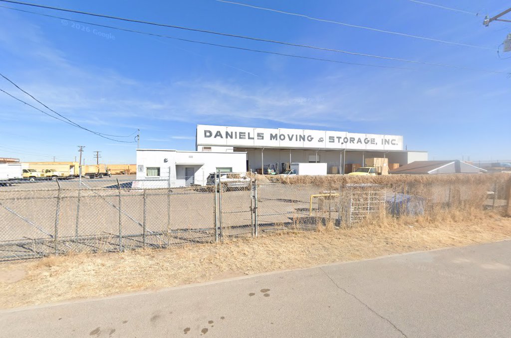 Daniel's Moving & Storage logo