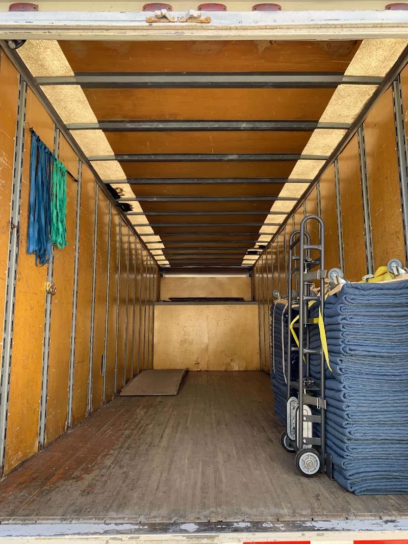 New Roots Moving Company photo