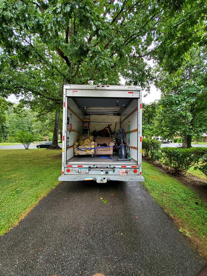Powerful Movers logo