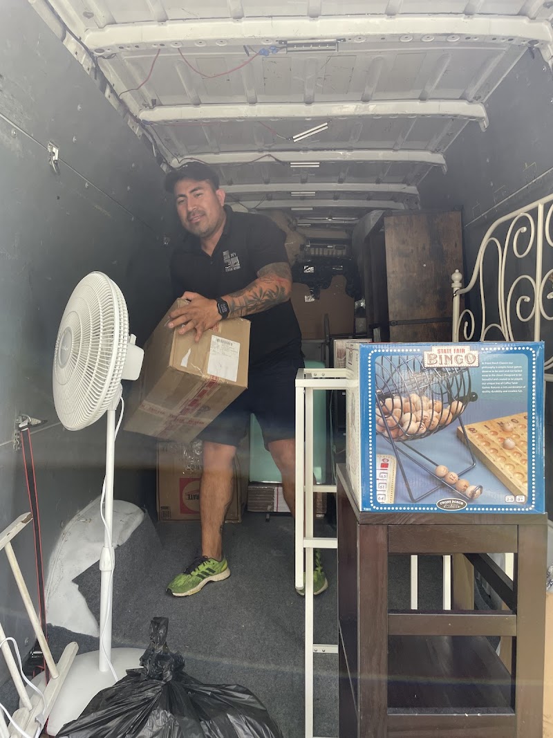 NY Economic Moving LLC. logo