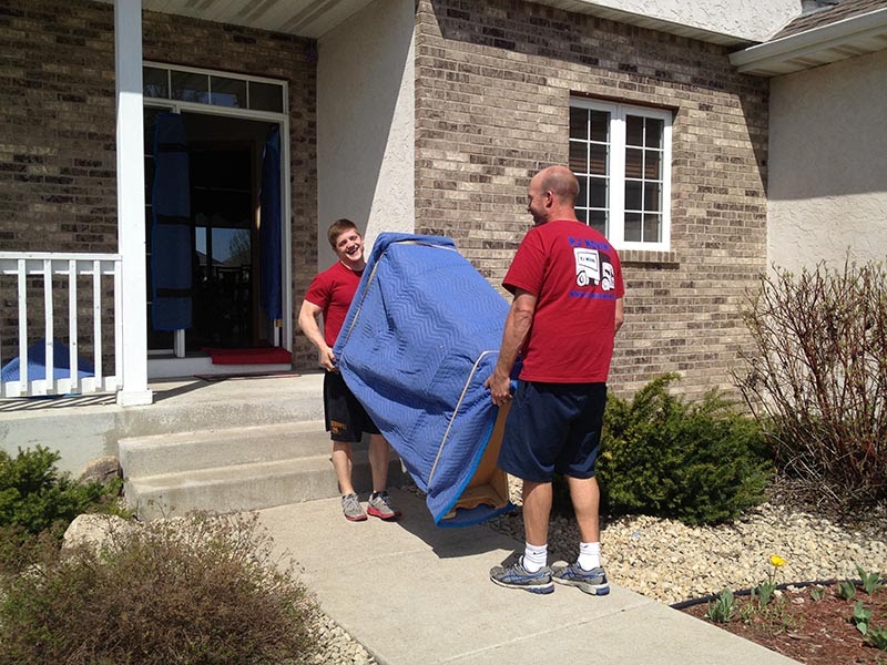 RJ Moving Blaine, MN logo