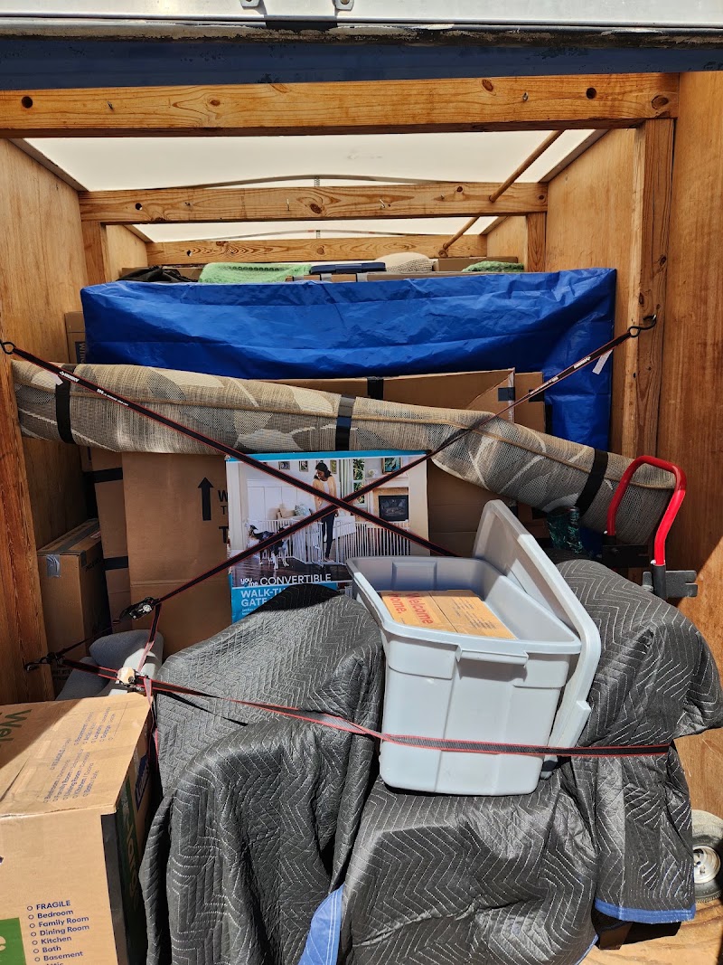 Friendly Movers LLC photo
