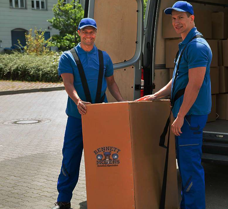 Bennett Movers logo