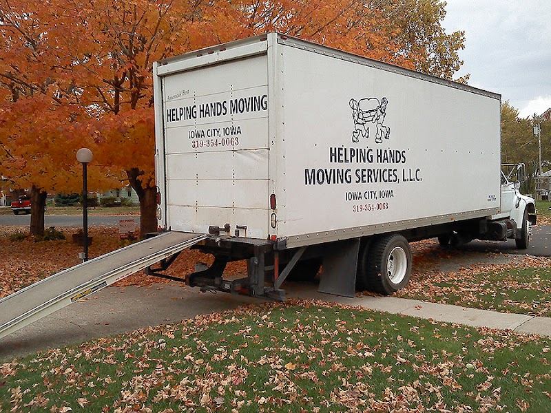 Helping Hands Moving Services LLC logo