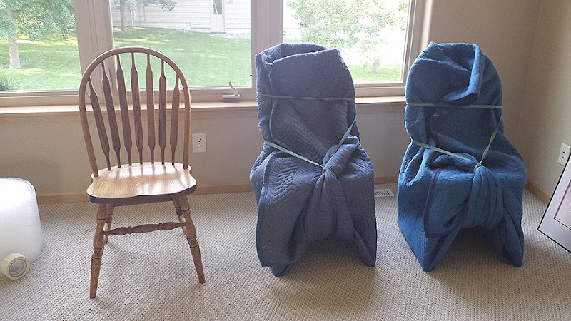Helping Hands Moving Services LLC photo