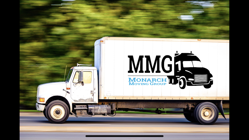 Monarch Moving Group logo