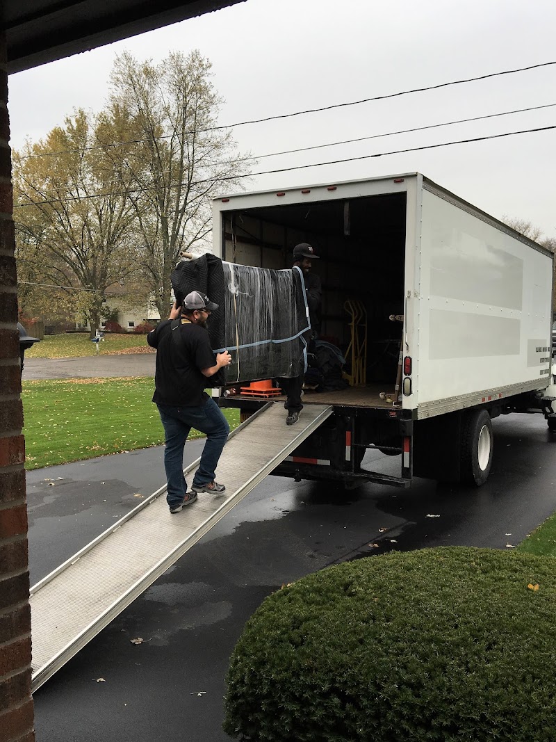 Reliable Moving Inc. logo