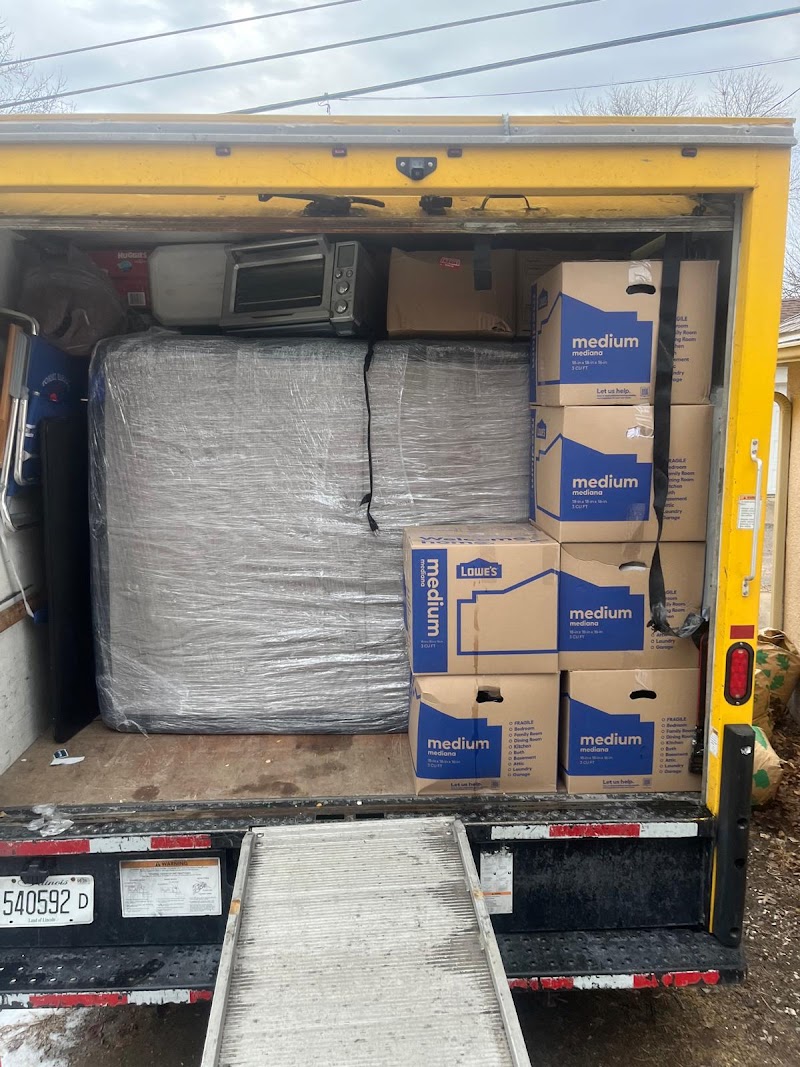 Azteca Movers Inc photo