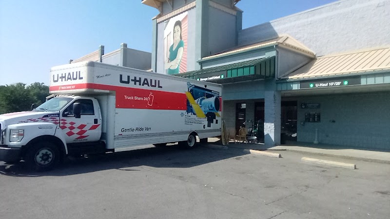 Topgun Moving Service logo