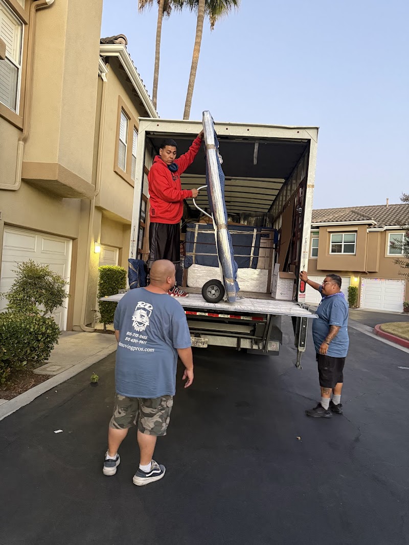 RD MOVING CA photo