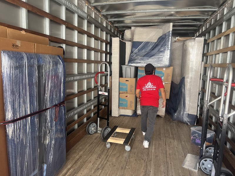 George Movers photo
