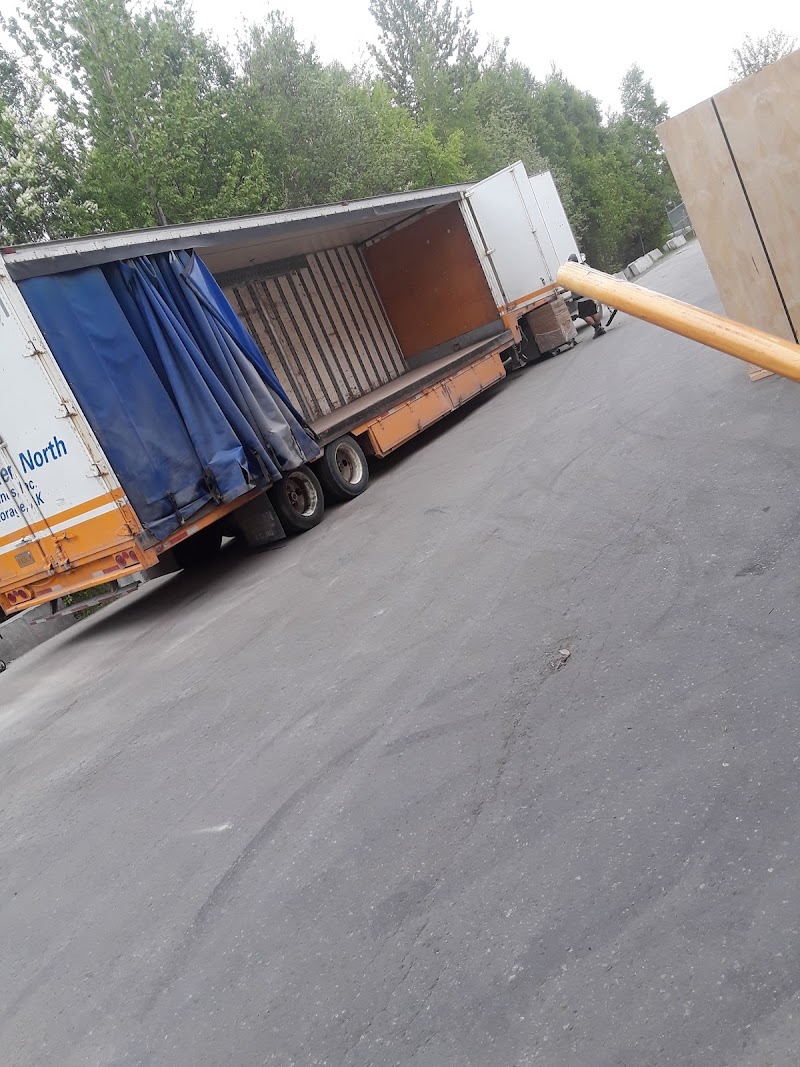 Golden North Van Lines photo