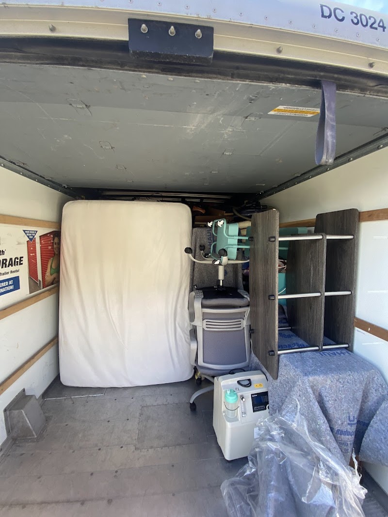 Hall-away-movers UT photo