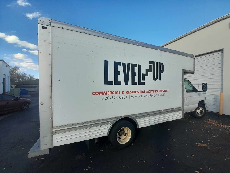 Level up movers logo