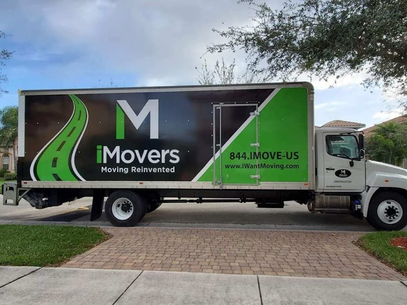 iMovers LLC logo