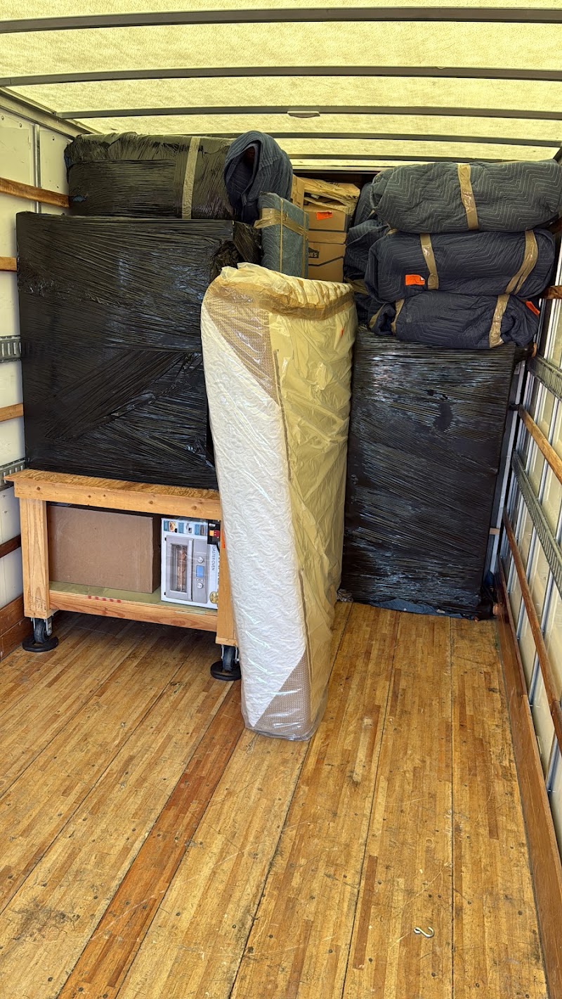 Moving Services SP LLC logo