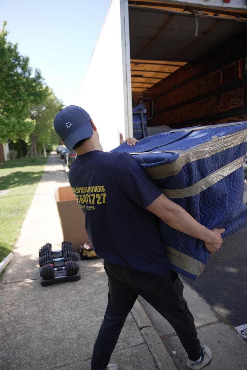 RADA Express Movers logo