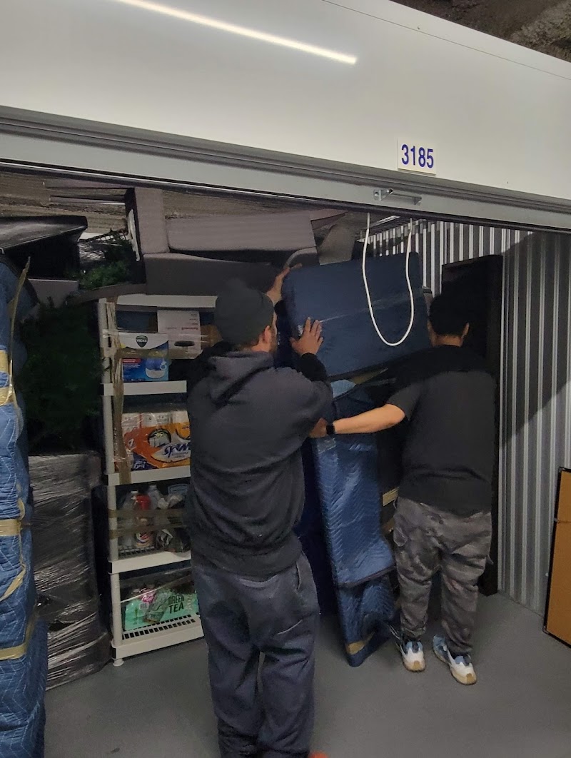 J & G MOVING photo
