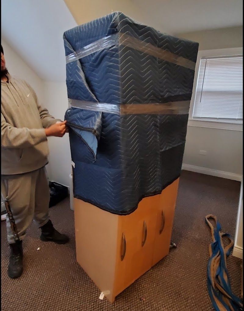 J & G MOVING photo