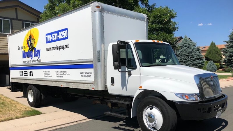 Moving Day logo