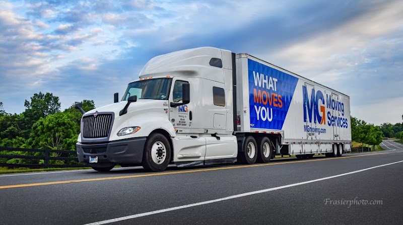 MG Moving logo