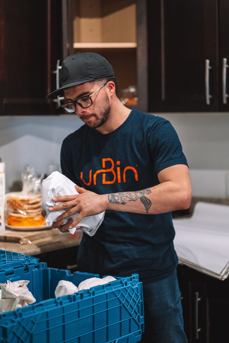 urBin Moving & Storage HUB logo